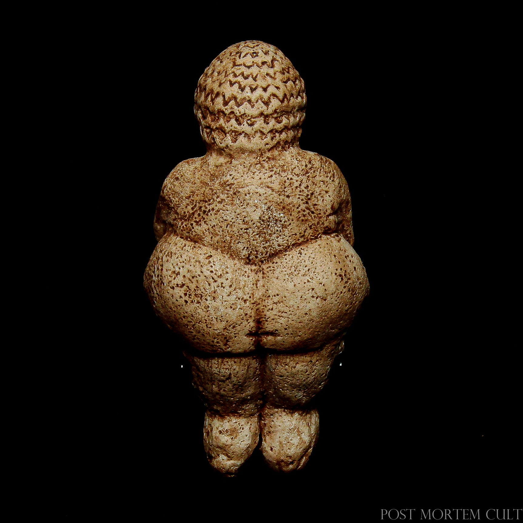 Venus of Willendorf Premium Resin Replica: The figurine is crafted from durable resin, hand-painted to reflect the exact tones of the original sculpture. Its superior quality and meticulous finish make this piece a true work of prehistoric art.